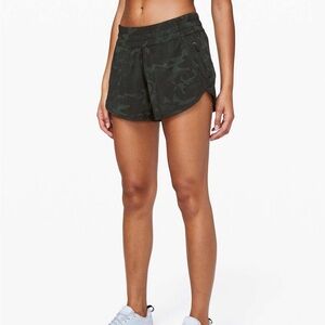 Lululemon Tracker Short V Green Camo